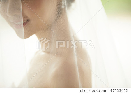 女性肖像婚姻新娘 47133432