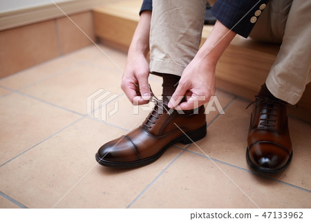 出勤(正門大廳商務休閒工作返回家庭出勤通勤外出無臉複製空間首頁) 出勤(正門大廳商務休閒工作返回家庭出勤通勤外出無臉複製空間首頁) 47133962