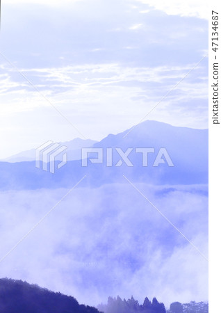 雲海，霧模式和信濃河 47134687