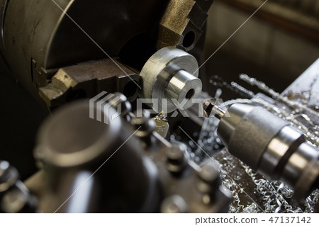 Drilling aluminum with a drill 47137142