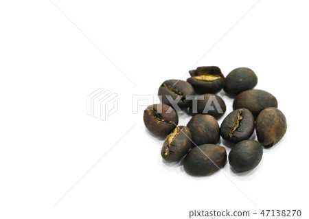 Coffee beans isolated on white background Coffee beans isolated on white background 47138270