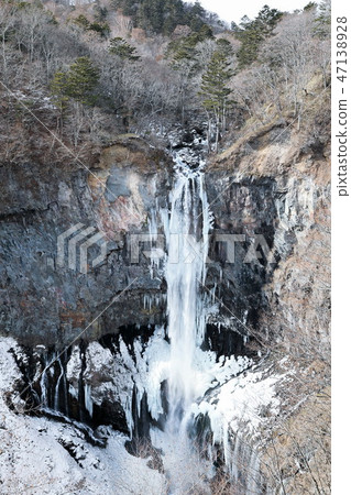 華嚴瀑布 47138928