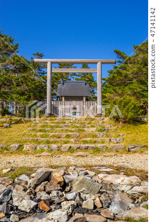 Emeizan Benzaitensha (Eyamasan Shrine) (Yoshino-gun, Nara Prefecture) on the summit of Hyakushogatake, Japan 47141142
