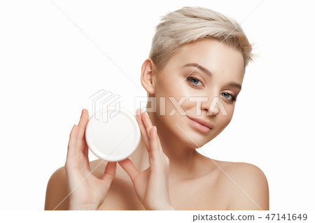 moisturizer cream for girl