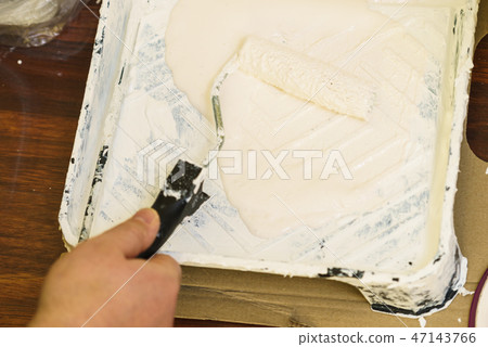 White paint with essentials equipment 47143766