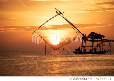 Scenic view of Pakpra early in the beautiful. 47145494