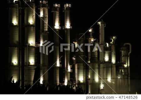 Night view of reaction tower 47148526