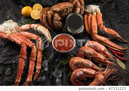 Set of fresh seafood Set of fresh seafood 47151225