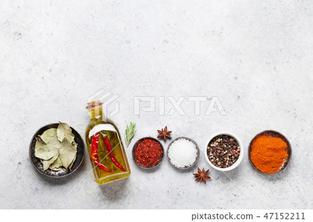 Set of various spices and herbs 47152211