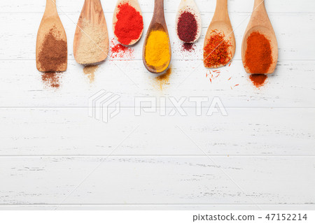 Set of various spices in spoons 47152214