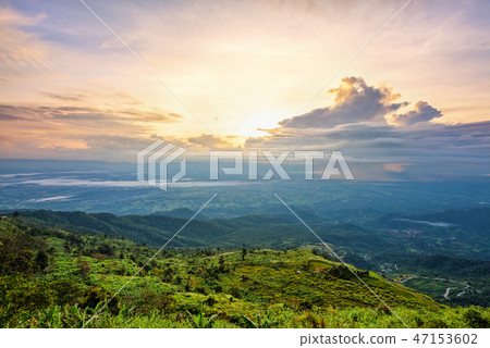 Phu Thap Berk at sunrise Phu Thap Berk at sunrise 47153602
