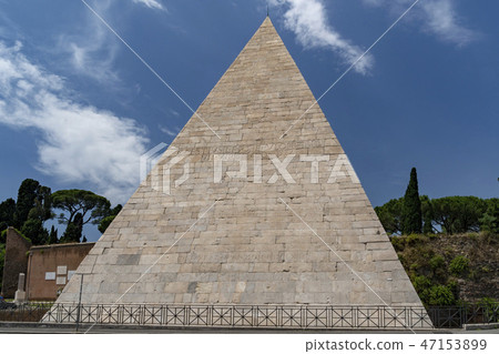 Pyramid of Cestius in Rome 47153899