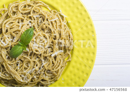 Pasta spaghetti with sauce pesto Pasta spaghetti with sauce pesto 47156568