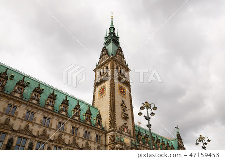 Rathaus in Hamburg 47159453
