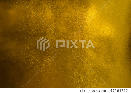 47161712