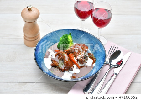 Western-style beef stew, stewed beef red wine + demiglace sauce, meat dishes, beef shank meat demiglace sauce simmered. 47166552