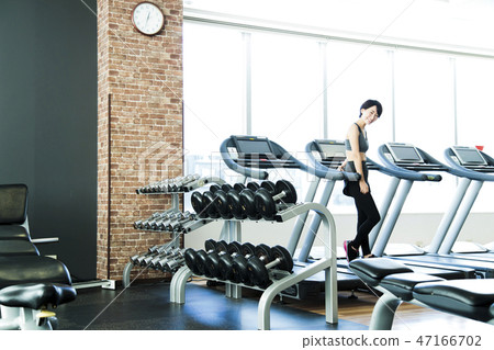Fitness Sports Gym Training Middle Female Exercise 47166702