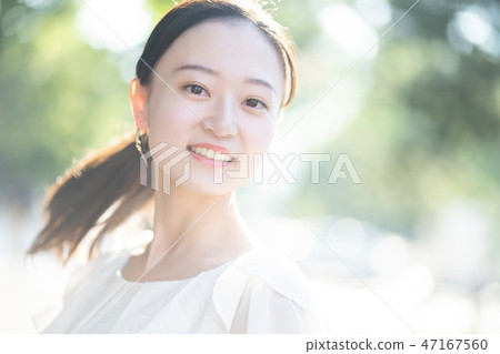 女性肖像 47167560