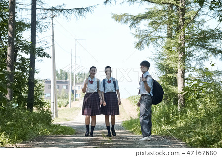High school students attending school High school students attending school 47167680