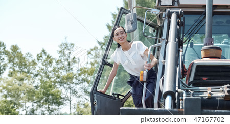 婦女農業拖拉機 婦女農業拖拉機 47167702