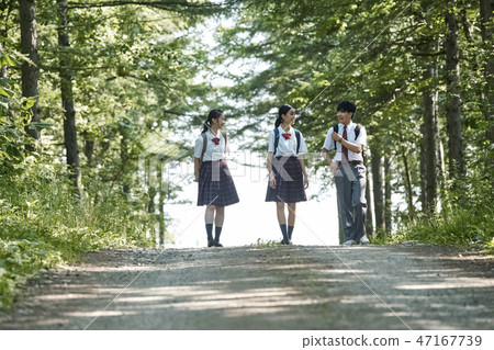 High school students attending school High school students attending school 47167739