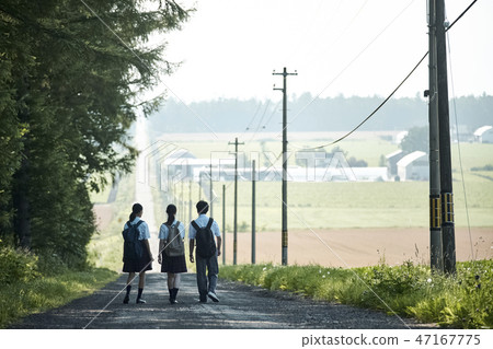 High school students attending school 47167775