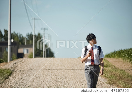 High school students attending school High school students attending school 47167803