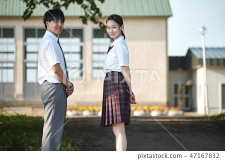 高中學生男人和女人的坦白 高中學生男人和女人的坦白 47167832