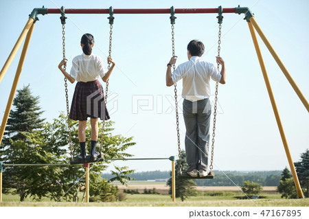 High school student couple dating 47167895