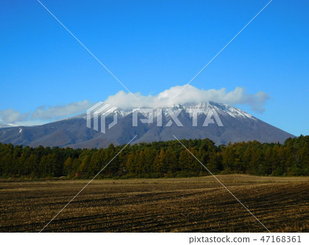 Iwate mountain crown snow Iwate mountain crown snow 47168361