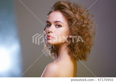 beautiful brunette woman with wavy healthy hair beautiful brunette woman with wavy healthy hair 47170950