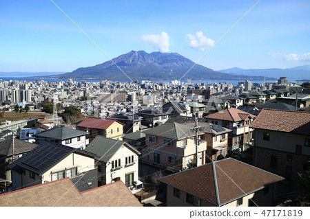 Sakurajima and the streets of Kagoshima city Sakurajima and the streets of Kagoshima city 47171819