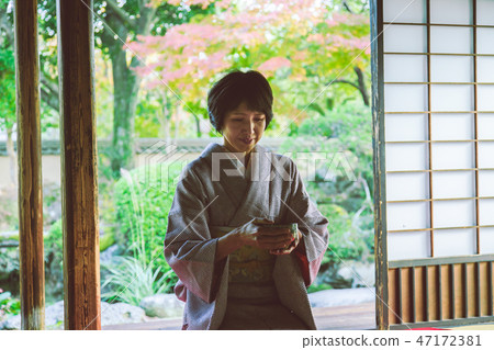 Heart of tea bath Kimono woman 47172381