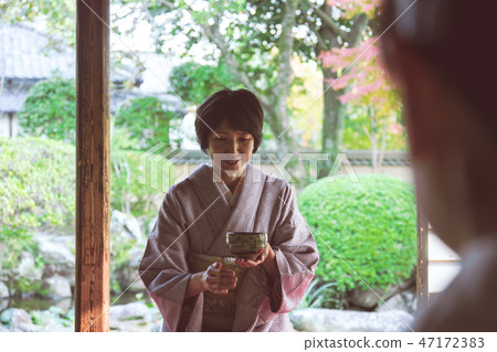 Heart of tea bath Kimono woman 47172383