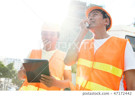 Contractor at work 47172442