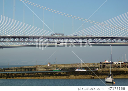 the Queensferry Crossing the Queensferry Crossing 47178166