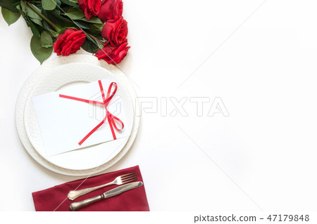 Valentine's day dinner. Romantic table setting. 47179848