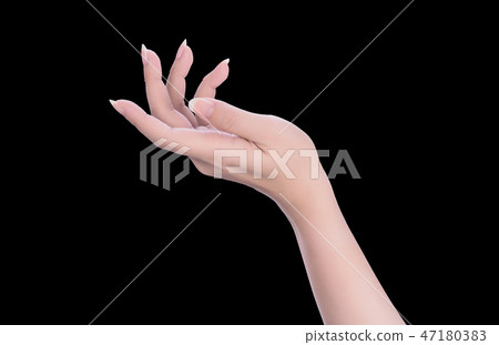 女手寶石手指漆黑色背景黑暗女手女人身體保健 女手寶石手指漆黑色背景黑暗女手女人身體保健 47180383