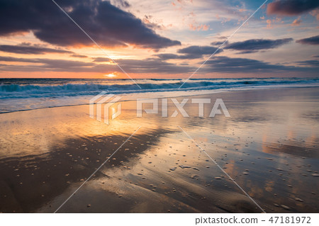 Sunset on the Atlantic coast,Bisacarosse, France Sunset on the Atlantic coast,Bisacarosse, France 47181972
