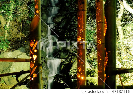 Waterfall and bamboo lanterns Waterfall and bamboo lanterns 47187116