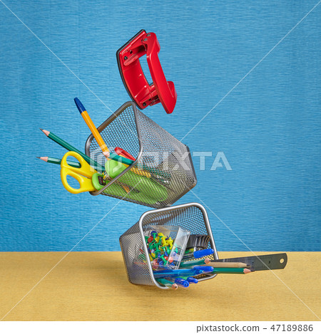 School supplies in conditions of weightlessness. 47189886