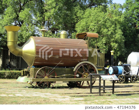 Kaohsiung Bridge Head Rejected by Two West Bay Kaohsiung Bridge Head Rejected by Two West Bay 47194376