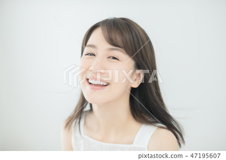 female, lady, woman 47195607