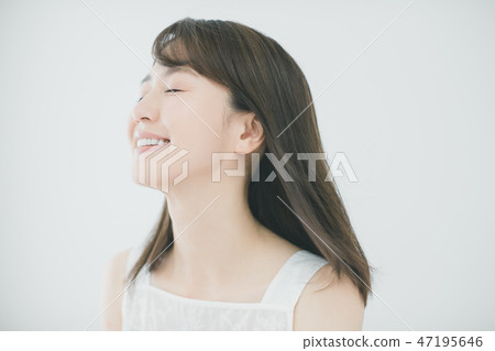 女生 女孩 女性 47195646