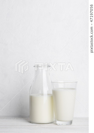 47197056