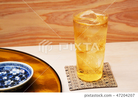 與highball的日本食物 與highball的日本食物 47204207