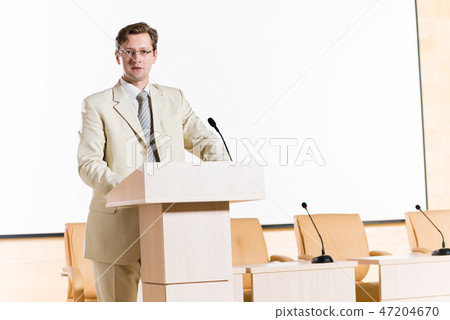 male speaker 47204670