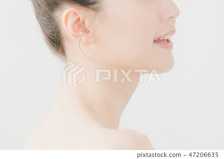 face line, neck, female 47206635