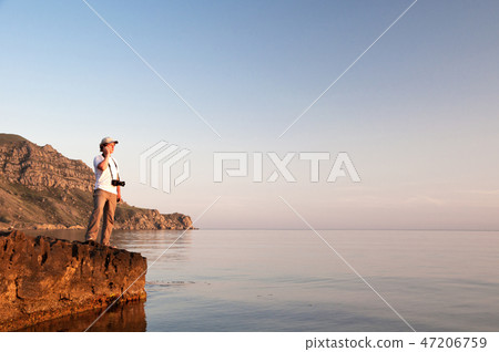 Resting seaside 47206759