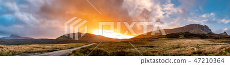 Sunset at the Quiraing on the Isle of Skye - Scotland Sunset at the Quiraing on the Isle of Skye - Scotland 47210364